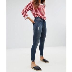 NWT Tommy Hilfiger Denim Sophie Low Rise Ripped Skinny Jeans